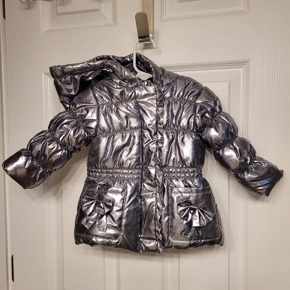 Rothschild Little Girls Hooded Metallic Silver Puffer Jacket With Pockets 12M - Picture 3 of 16